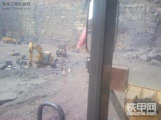 小小石场赚大钱，机械扎堆啊