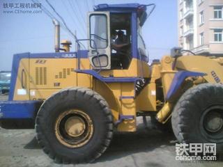 大家帮我看看这车（龙工50装载机）价值几何啊？？？洗过之后