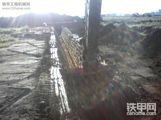 john deere  挖沟斗