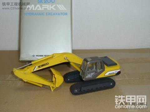 1/40 神鋼SK200挖掘机模型