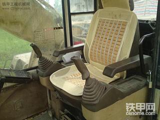 请各位挖友帮我看看这台机直多少钱？