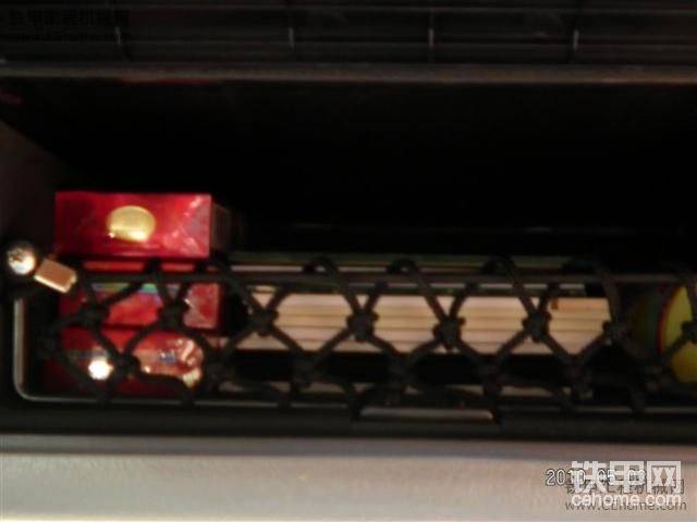 放CD和賬本的箱子！
