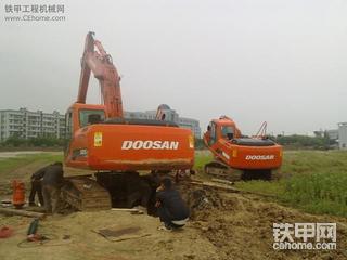 [斗山DH215-7]800小时换旋转总成，这个机型的通病