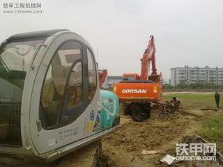 [斗山DH215-7]800小时换旋转总成，这个机型的通病