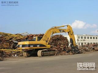 挖掘机带机械废料液压剪，超级强悍！