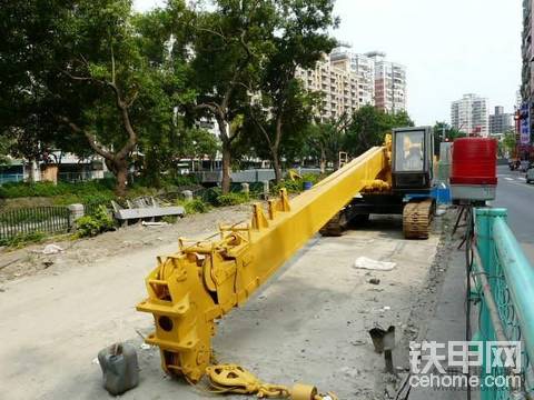 台湾住友S280挖掘机改裝伸縮臂吊机