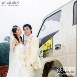 祝版主柱少新婚快乐！早生贵子！