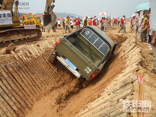 越野赛上的拯救者