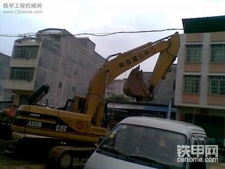 评价一下两台320B！看那台好？？？