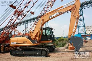 新上个凯斯   CASE CX240B   全新的呵呵！