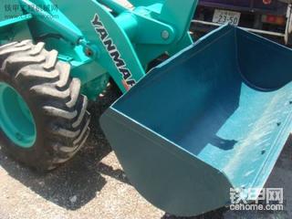 洋马V3 轮呔式裝載车