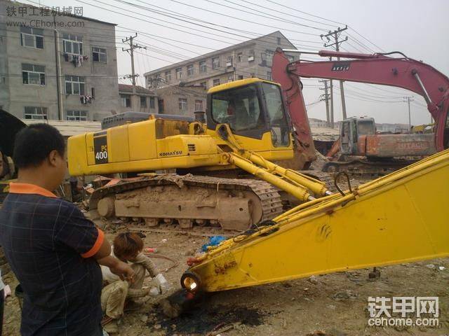 就是為了這個(gè)肖子，你看把挖機(jī)整成什么樣了