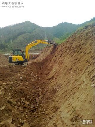 再续我的小挖现代60-7的工作照