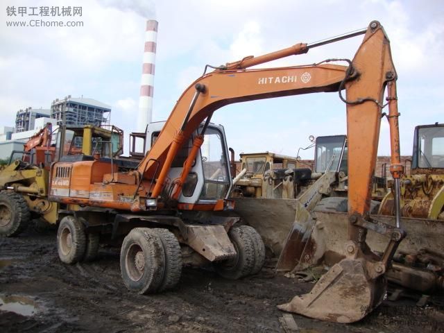 HITACHI 日立EX100WD-1 輪胎式挖掘機出售，原裝機械