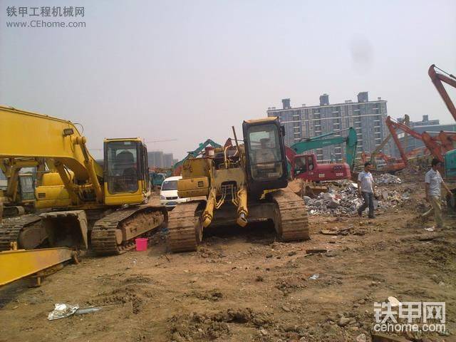 膀邊那長臂是我現(xiàn)在開的