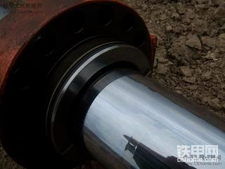 再发悲剧~斗杆漏油有响声，后续更新