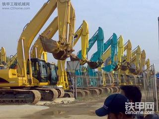 深圳的挖机.有的乱