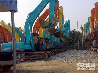 深圳的挖机.有的乱