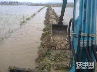 特大暴雨,我依然在搶險!!!