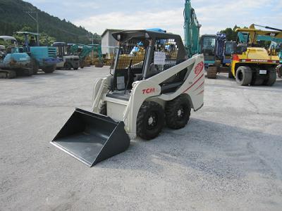 TCM/BOBCAT 705 滑移裝載车