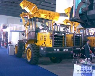 07年的广州工程机械展，这些图片很久了！