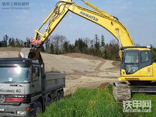 小松（Komatsu）PC 340 mit PC340