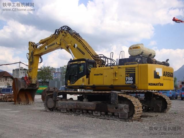 小松（Komatsu） PC 750 HRD