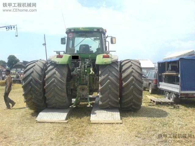 無與倫比的約翰迪爾（John Deere）7000系列拖拉機