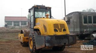 徐工20吨震动压路机