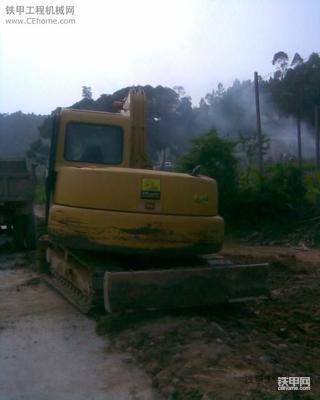 我爱我挖--小松PC60-7C贴上车贴