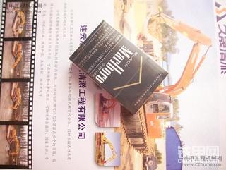 在日本买的香烟盒和糖果