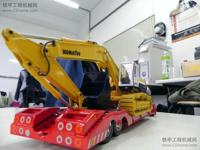 komatsu pc-400 和 iveco 拖板車 靓唷