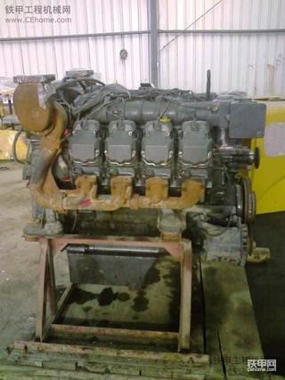 刚修好的华柴v8发动机和矿山运输车和现代770装载机