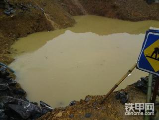 朋友的山河智能被淹了