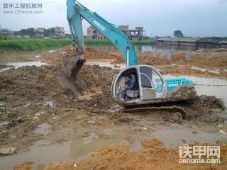 朋友的飞机头陷了