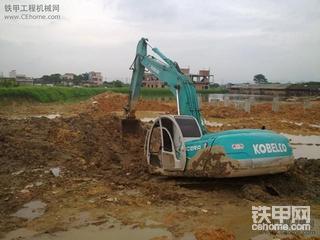 朋友的飞机头陷了