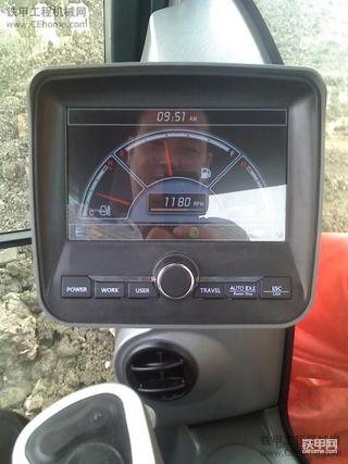 大家看看这是什么挖机啊！哈哈哈