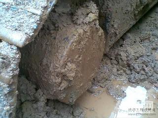 人家来看下这是什么行走码达？请指教！！！！