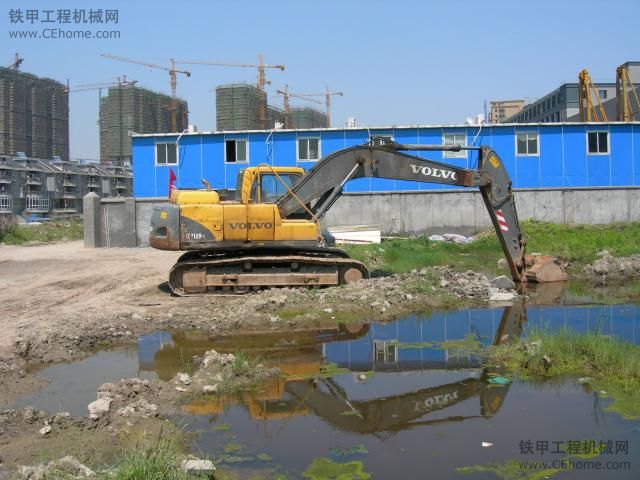 杭州VOLVO 210BLC 挖机出售