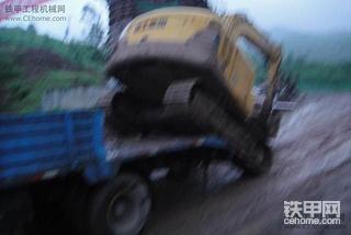 看看我上拖车的技术，技术不好请大家嘴上留情