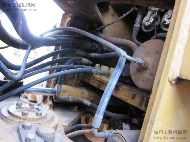 龙工铲车 大家帮估个价 要卖