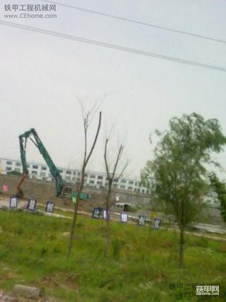 路过看到的，离的远拍的不怎么清楚