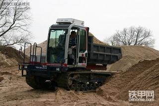 竹内（Takeuchi） TCR 50履带运输车