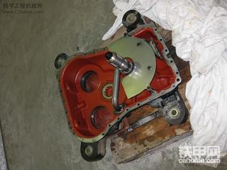 拆开的是利勃海尔（Liebherr） L 574 2plus2的变速箱吗