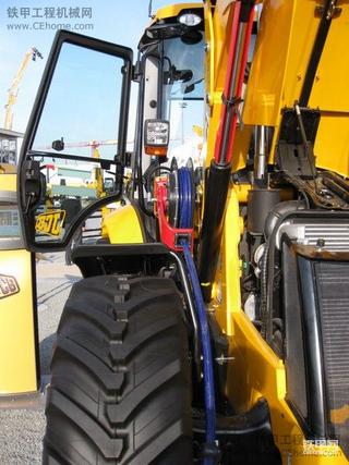 杰西博(JCB0 4 )CX两头忙新设备
