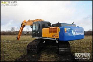 现代(Hyundai)360 LC-7A 加长臂挖掘机