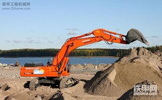 斗山（Doosan） DX 520 LC  挖掘机