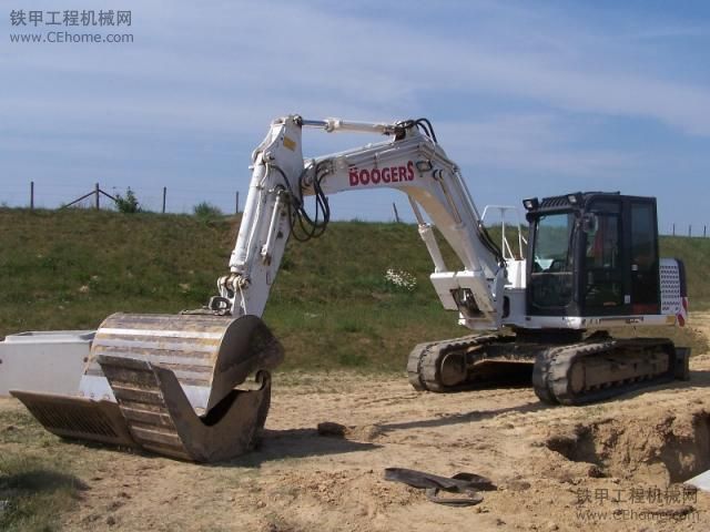 竹內(nèi)（Takeuchi ）TB 1140挖掘機(jī)