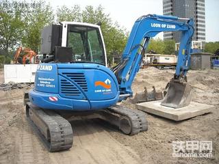 石川岛(IHI) 65 NX小型挖掘机