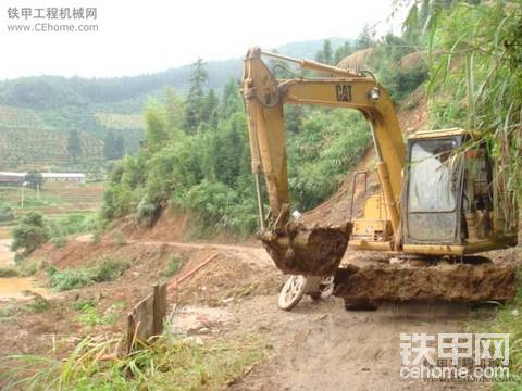 我的挖機(jī) 我的板車 還有些搶險的照片